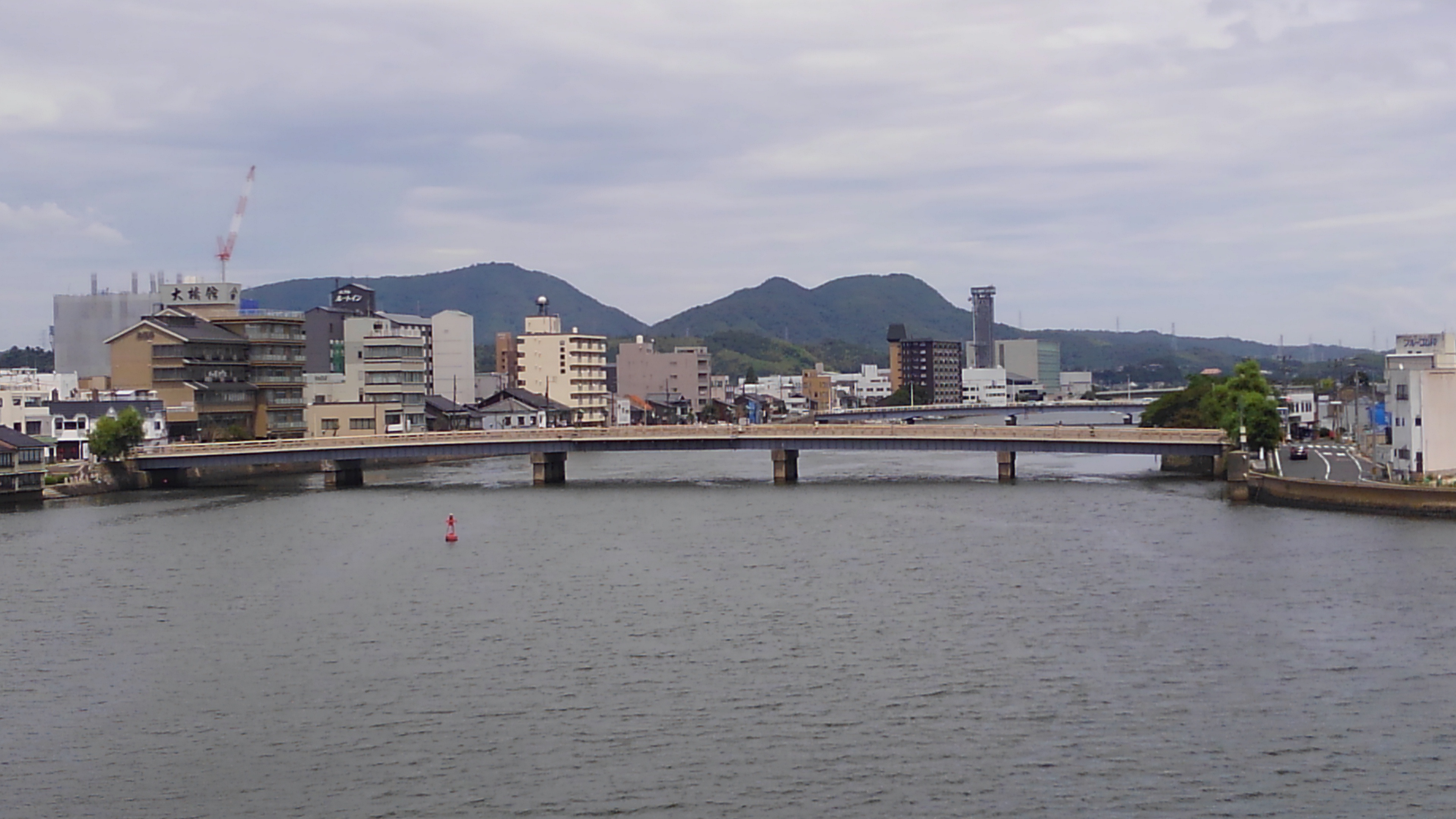 「山と海と湖の町、歴史ある松江の観光スポット」 | いこまい
